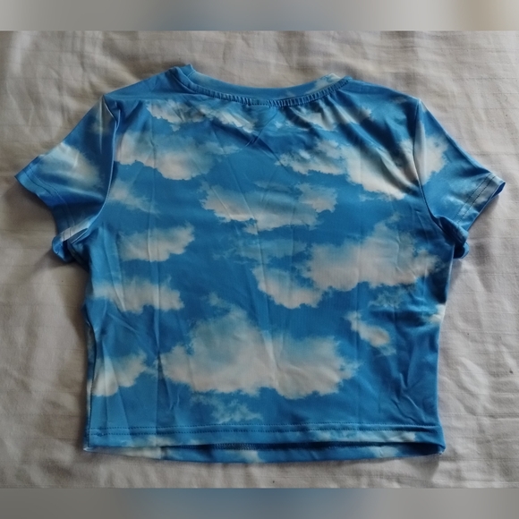 (Price Is Firm) Shein cloud print top size M - Picture 3 of 7
